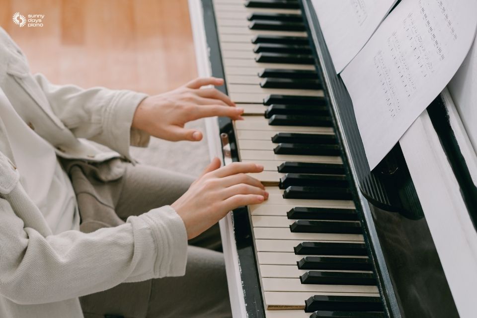 Huóng dẫn chơi piano cho người mới bắt đầu: luyện tập bằng hai tay